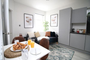 Treharris Street 2 by Tŷ SA - Modern 2 Bed